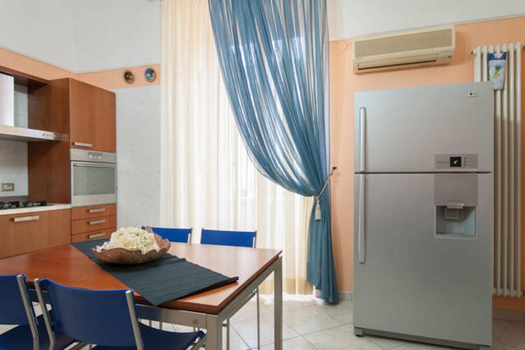 Turenum Apartment Trani Esterno foto
