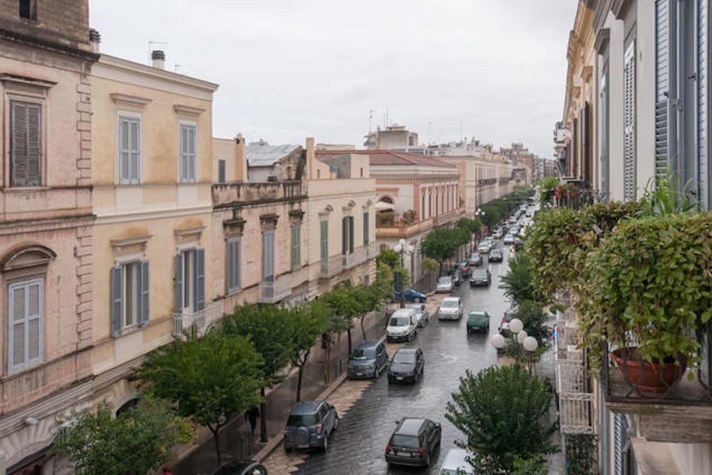 Turenum Apartment Trani Esterno foto